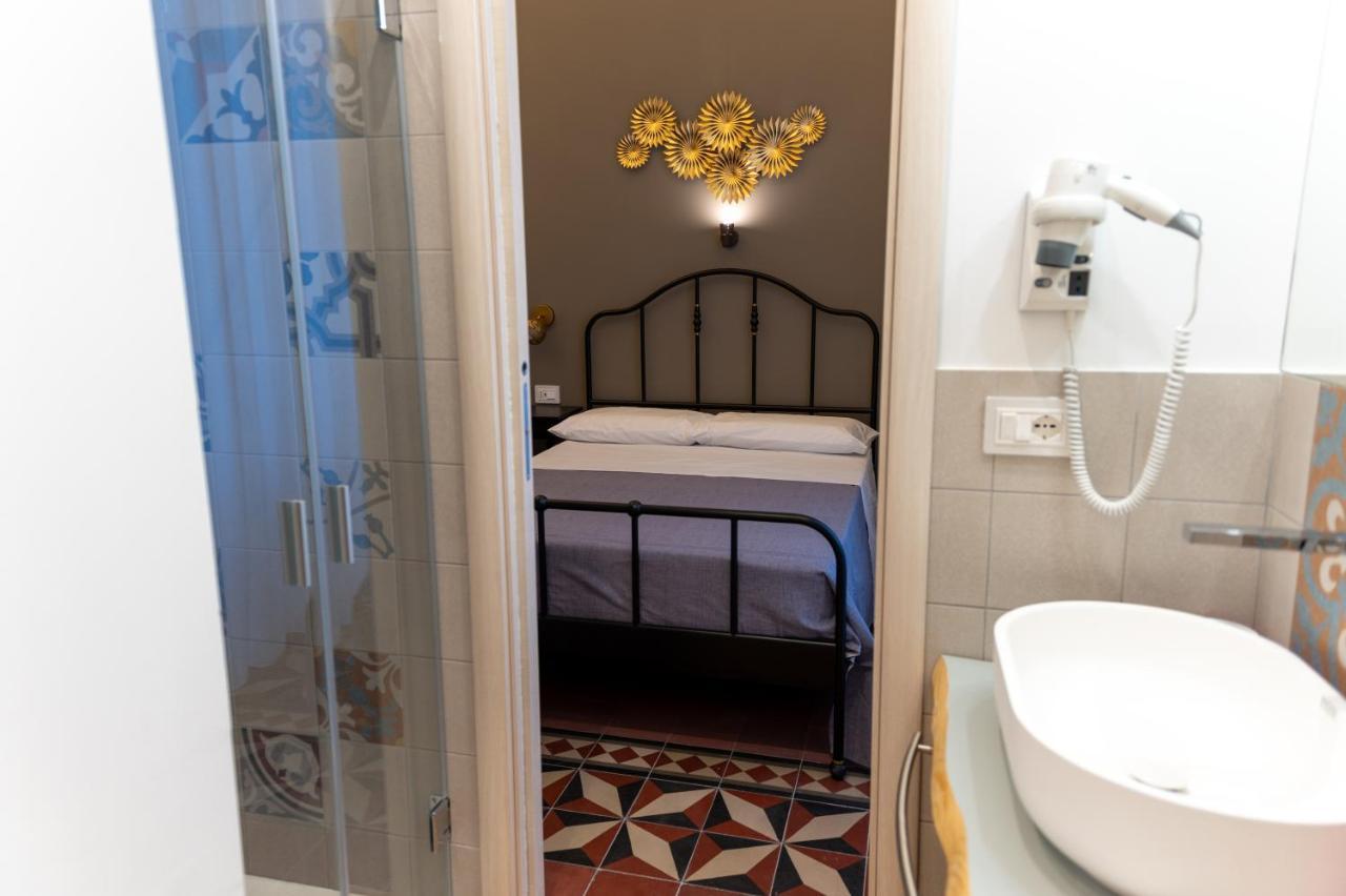 Ursino'S Luxury Bed & Breakfast Katanya Dış mekan fotoğraf